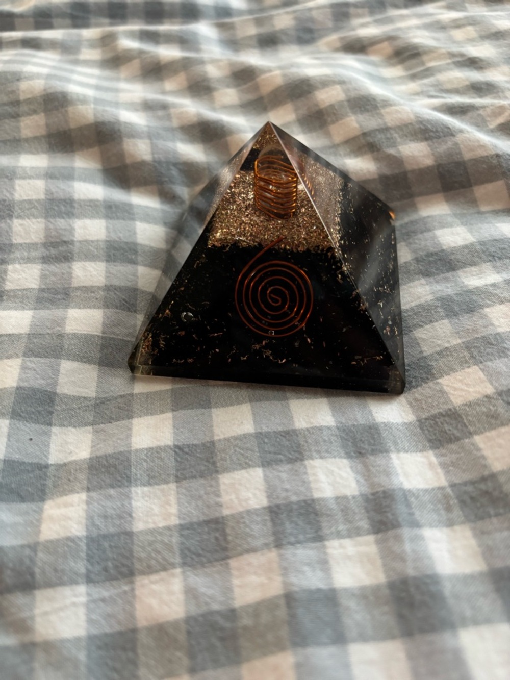 Pyramid Home Decor
